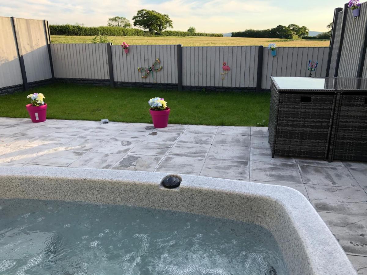 Dwylig Isa Holiday Cottages Rhuddlan Εξωτερικό φωτογραφία