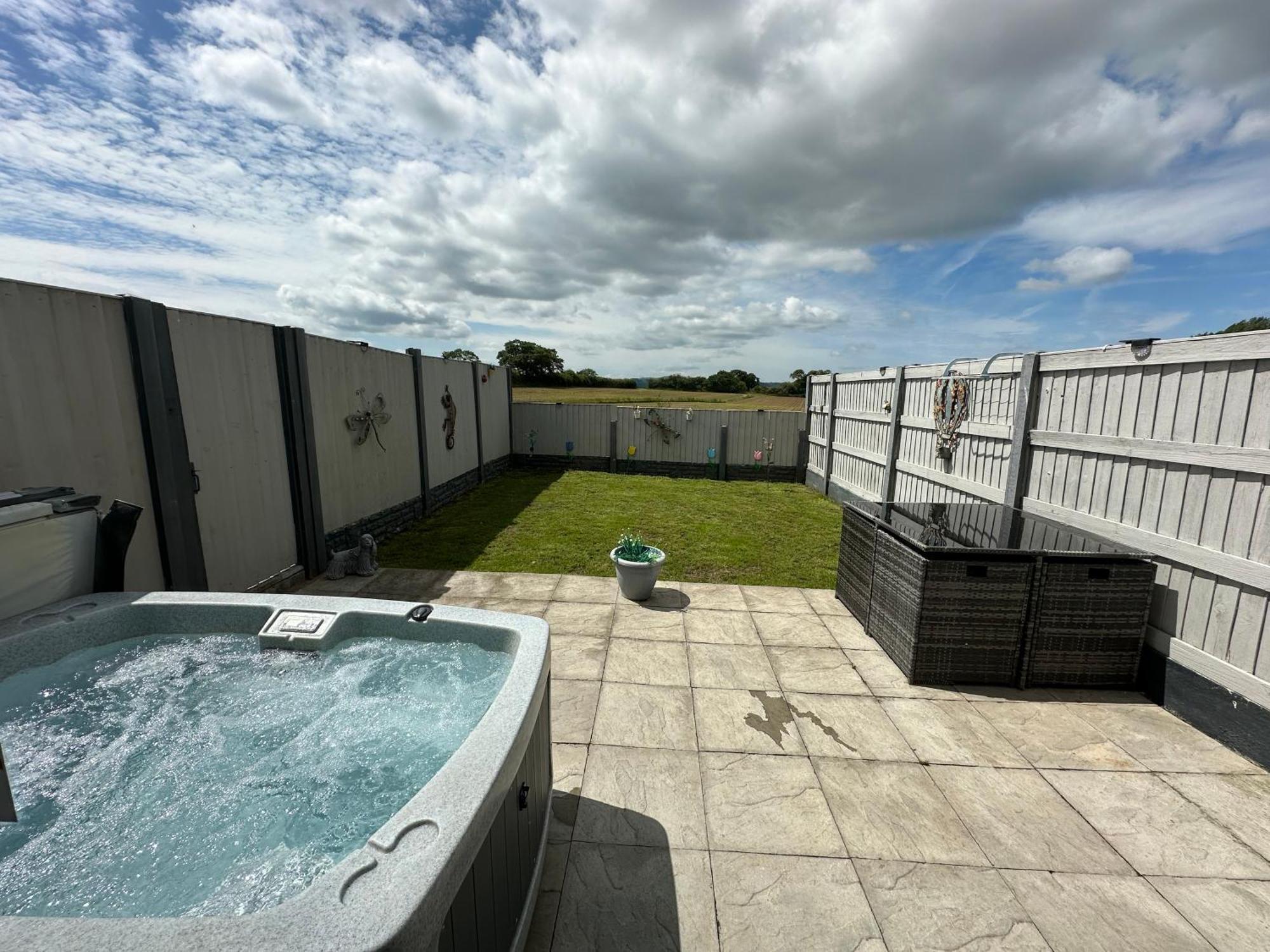 Dwylig Isa Holiday Cottages Rhuddlan Εξωτερικό φωτογραφία